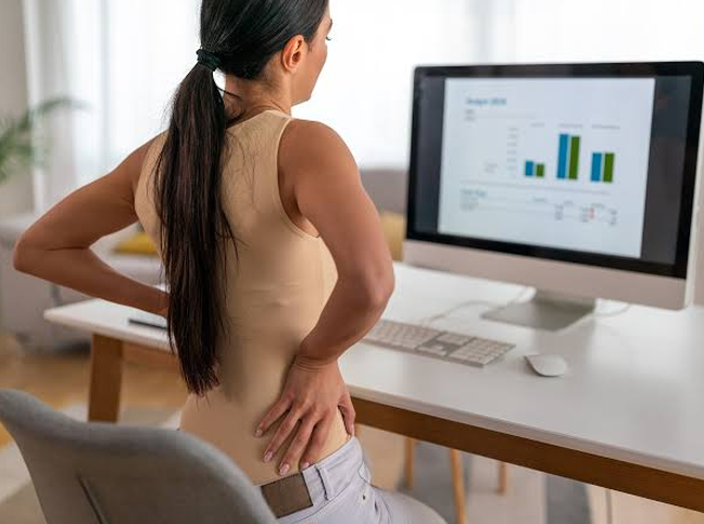 Dolor lumbar al estar sentado: causas frecuentes
